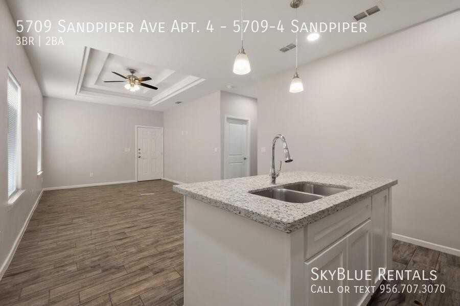 5709 Sandpiper Ave Apt 4 - Photo 6 of 17