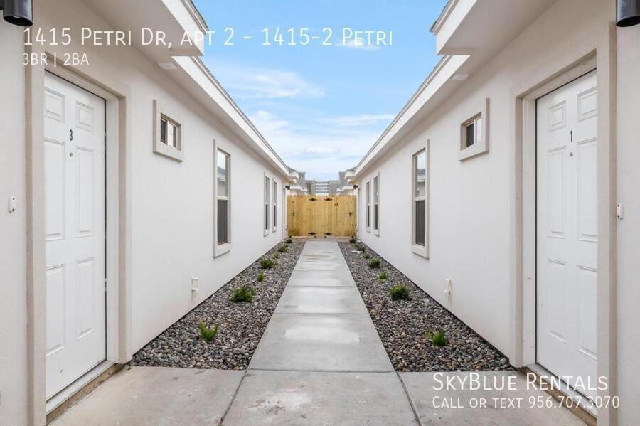 1415 Petri Dr - Photo 2 of 4