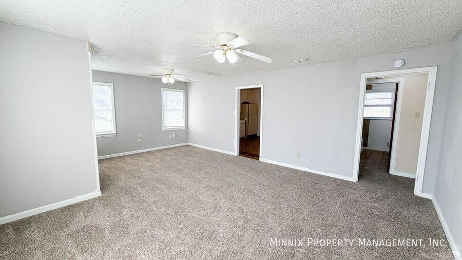 4010 32nd St - Photo 5 of 16