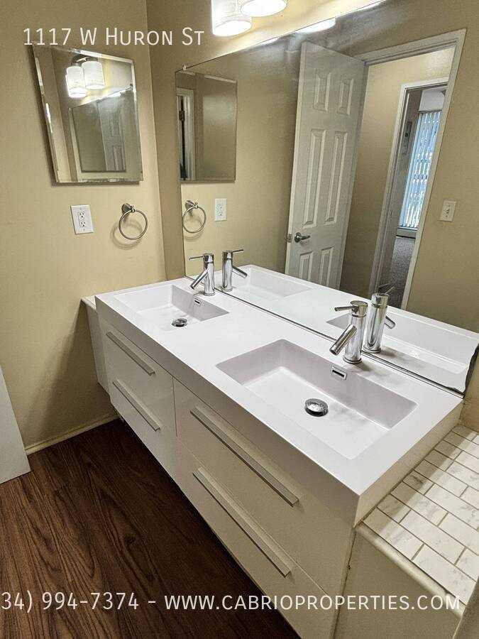 Huron Flats (1117 W. Huron) - Photo 4 of 21