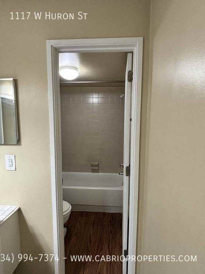 Huron Flats (1117 W. Huron) - Photo 5 of 21