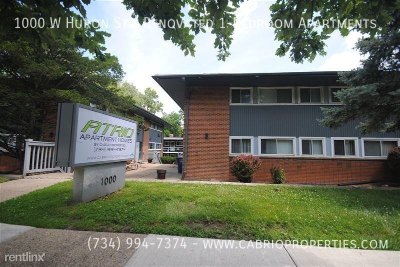 Atrio Apartments (1000 W. Huron) - Photo 2 of 28