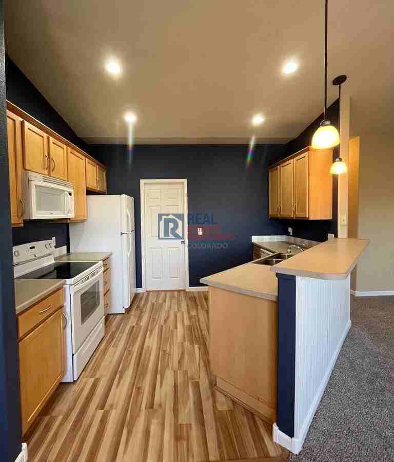 2302 Owens Ave #203 - Photo 2 of 18