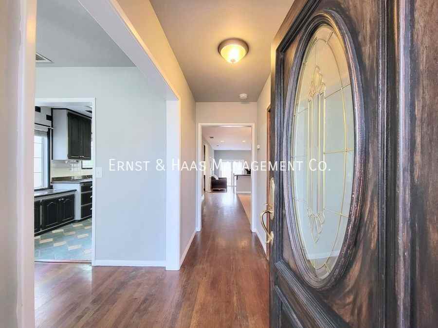 6916 E Peabody St - Photo 3 of 33