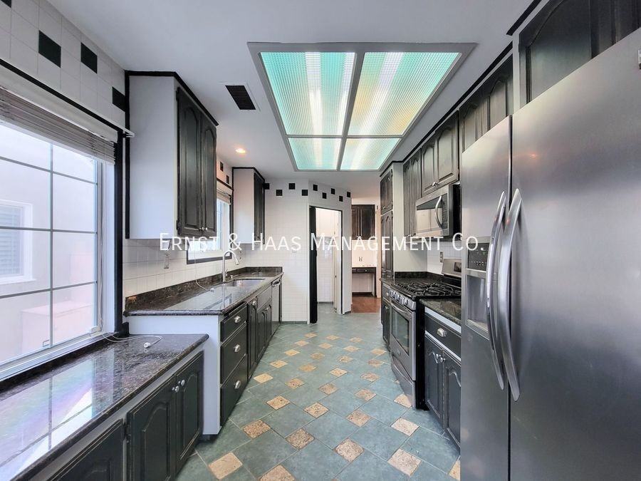 6916 E Peabody St - Photo 6 of 33