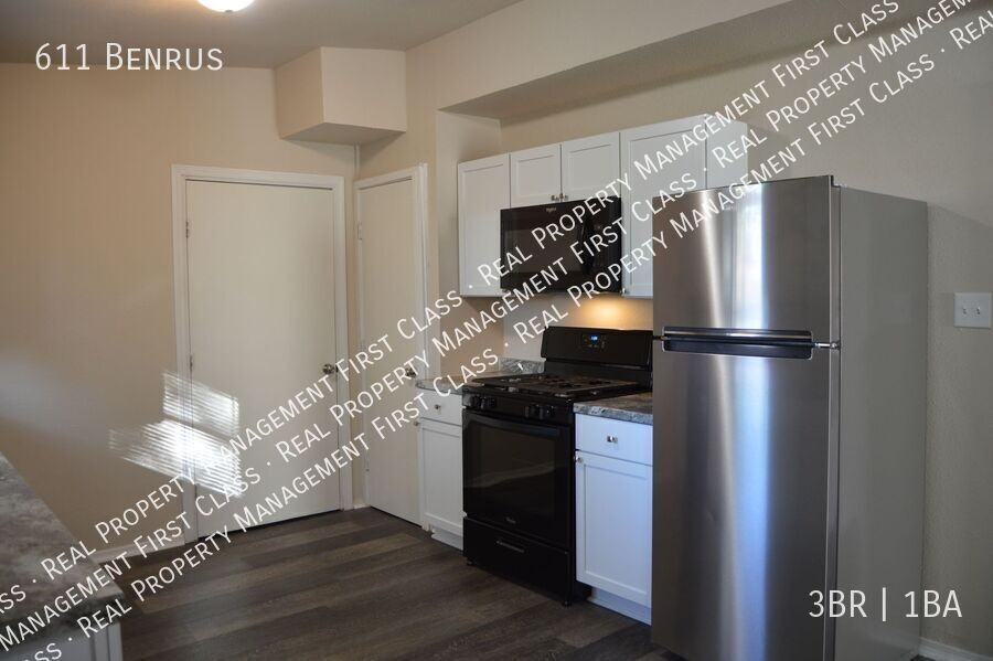 611 Benrus Blvd - Photo 5 of 7