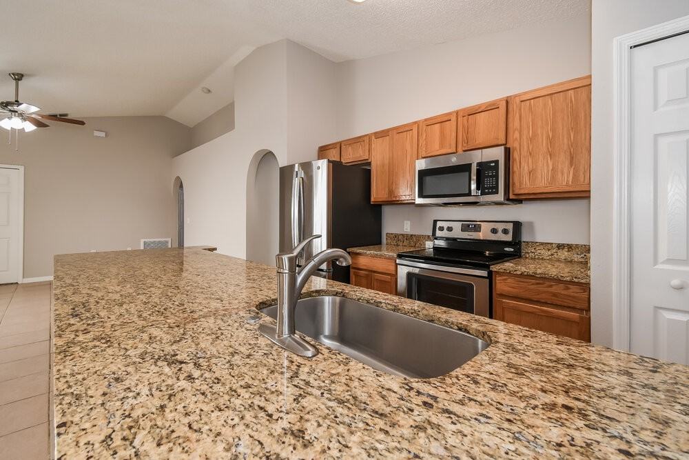 3486 Talisman Dr - Photo 7 of 16