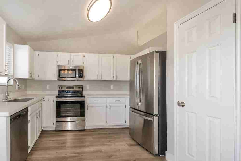 6125 Sw - Photo 7 of 18