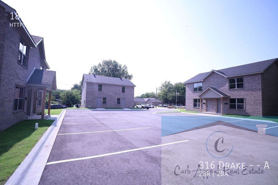 316 Drake St #A - Photo 4 of 17