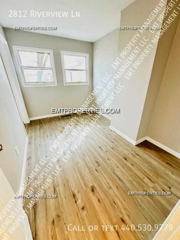 2812 Riverview Ln - Photo 2 of 8