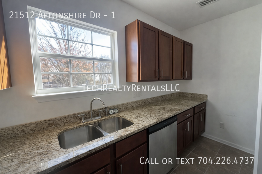 21512 Aftonshire Dr #1 - Photo 4 of 11