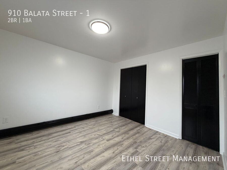 910 Balata St #1 - Photo 4 of 12