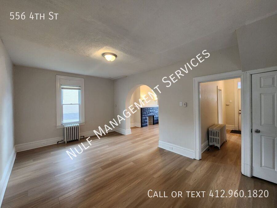 556 4th St - Photo 3 of 8