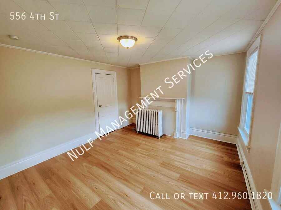 556 4th St - Photo 5 of 8