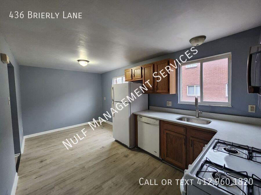 436 Brierly Ln - Photo 2 of 7