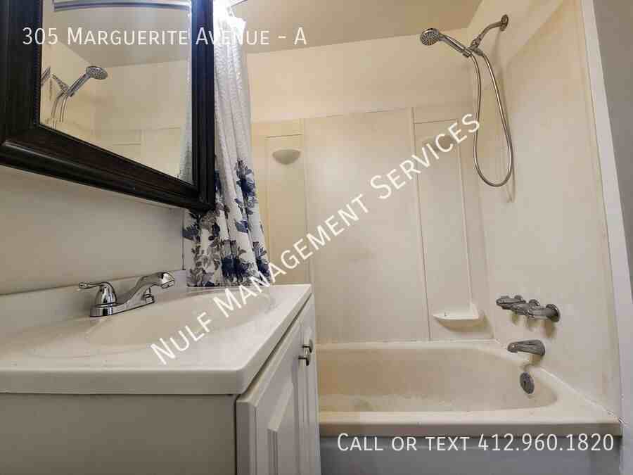 305 Marguerite Ave #A - Photo 2 of 5