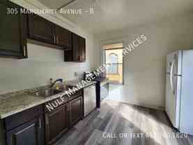 305 Marguerite Ave #B - Photo 1 of 1