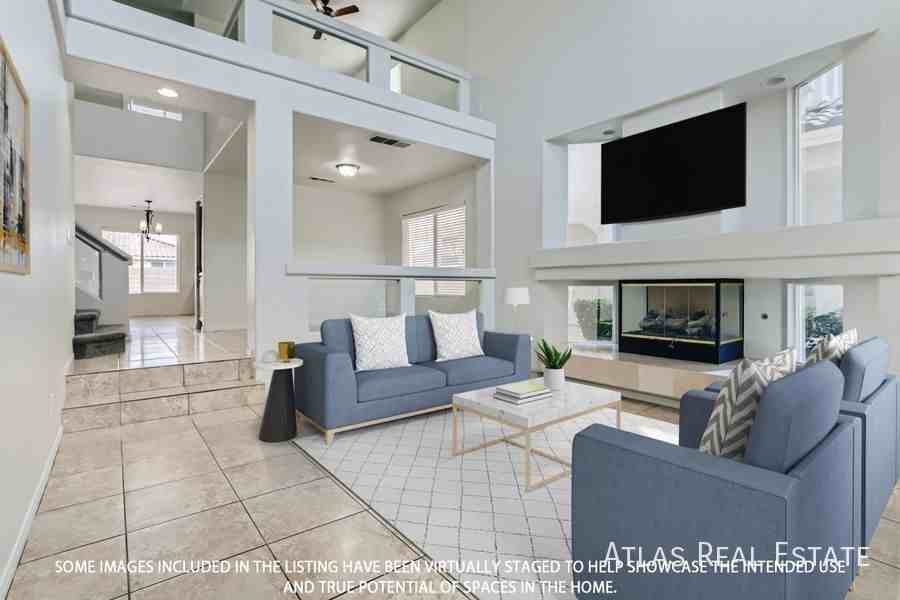 10884 Royal Highlands St - Photo 5 of 40