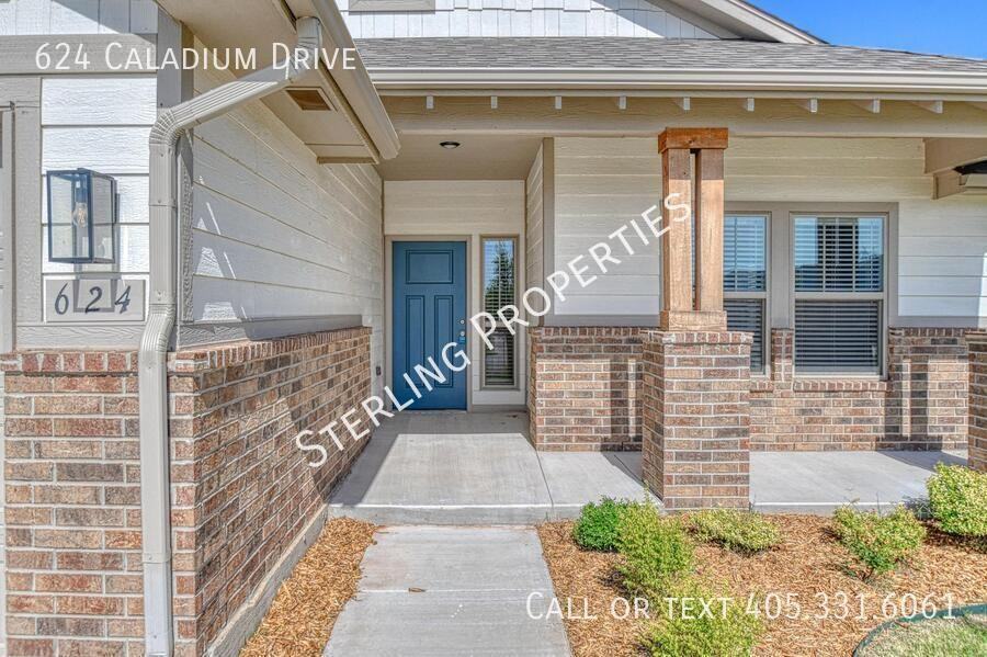 624 Caladium Dr - Photo 3 of 32