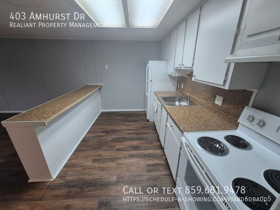 403 Amhurst Dr - Photo 6 of 10