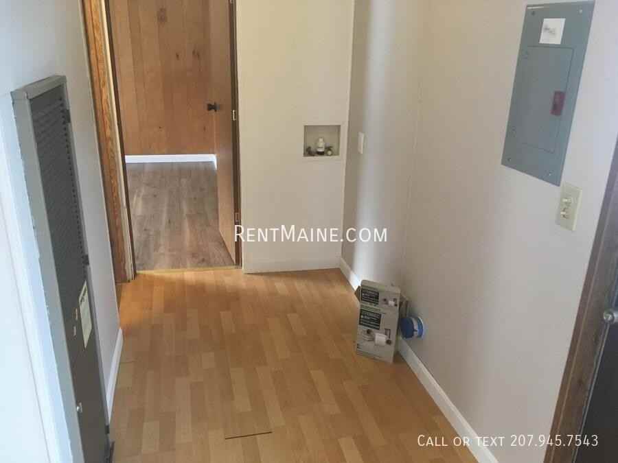 715 College Ave - Photo 2 of 12