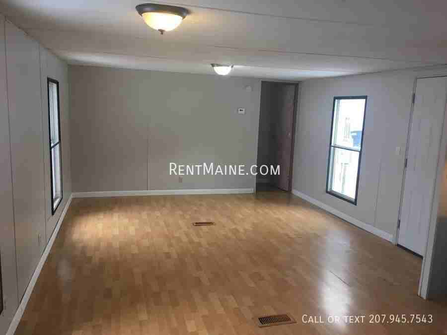 715 College Ave - Photo 4 of 12