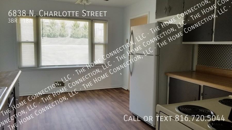 6838 N Charlotte St - Photo 3 of 25