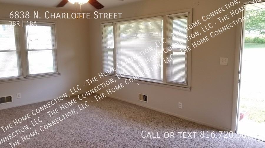 6838 N Charlotte St - Photo 4 of 25