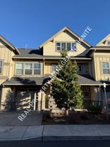 1032 Se Leonel Ln - Photo 1 of 1