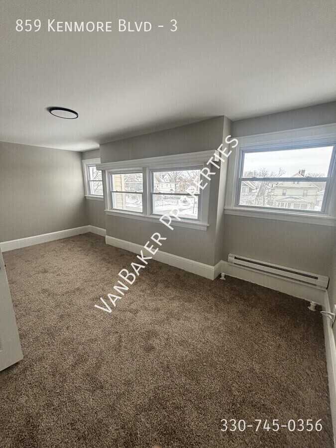 859 Kenmore Blvd #3 - Photo 3 of 10