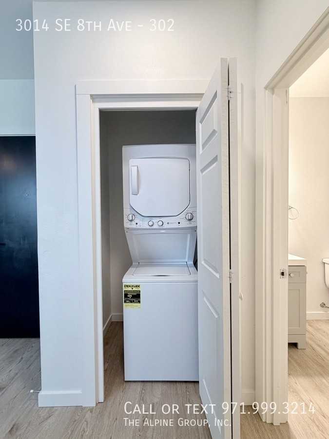 3014 Se 8th Ave #302 - Photo 7 of 19