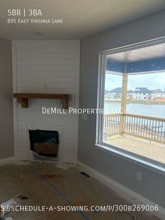 895 E Virginia Ln - Photo 5 of 9