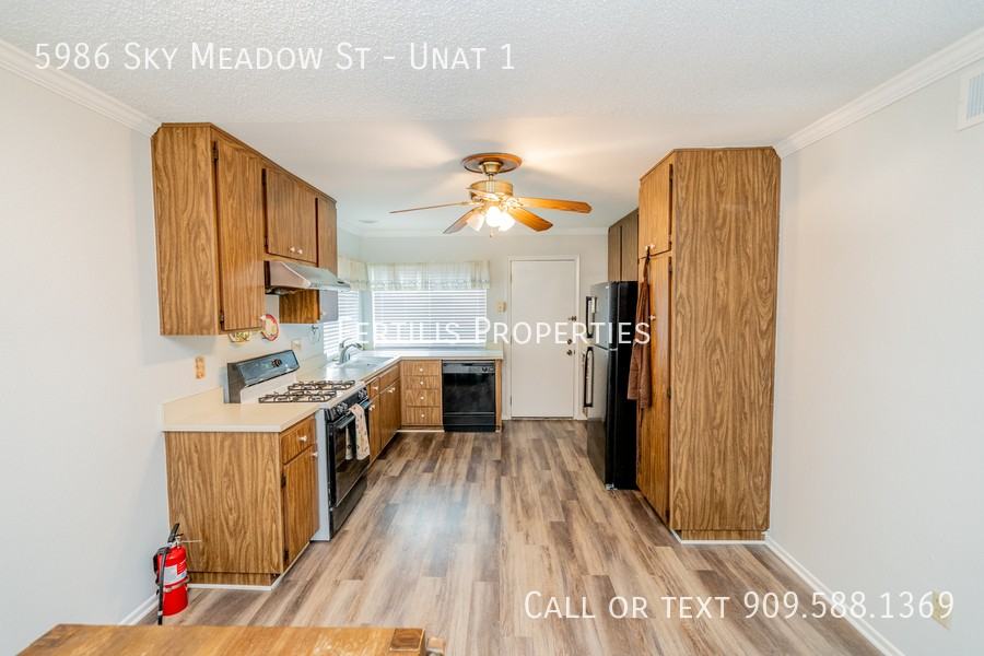 5986 Sky Meadow St - Photo 6 of 26
