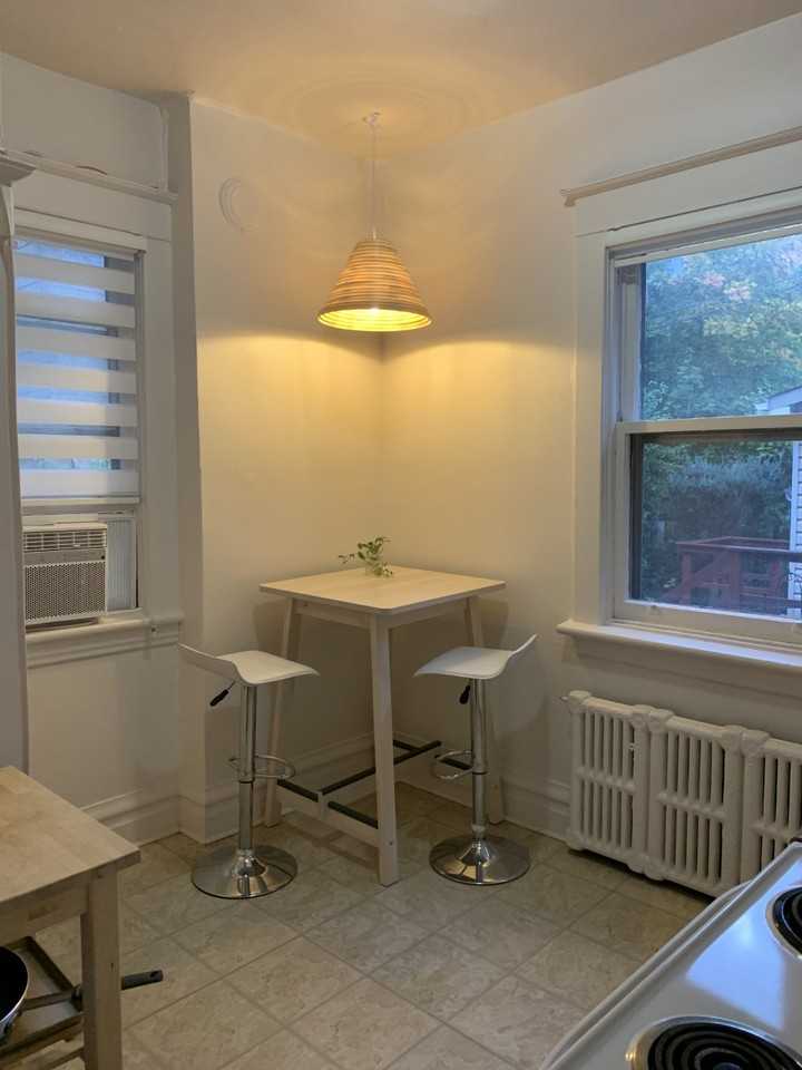 92 Avenue Blackburn #6 - Photo 4 of 6