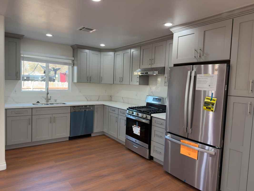 4010 Daines Dr - Photo 2 of 9