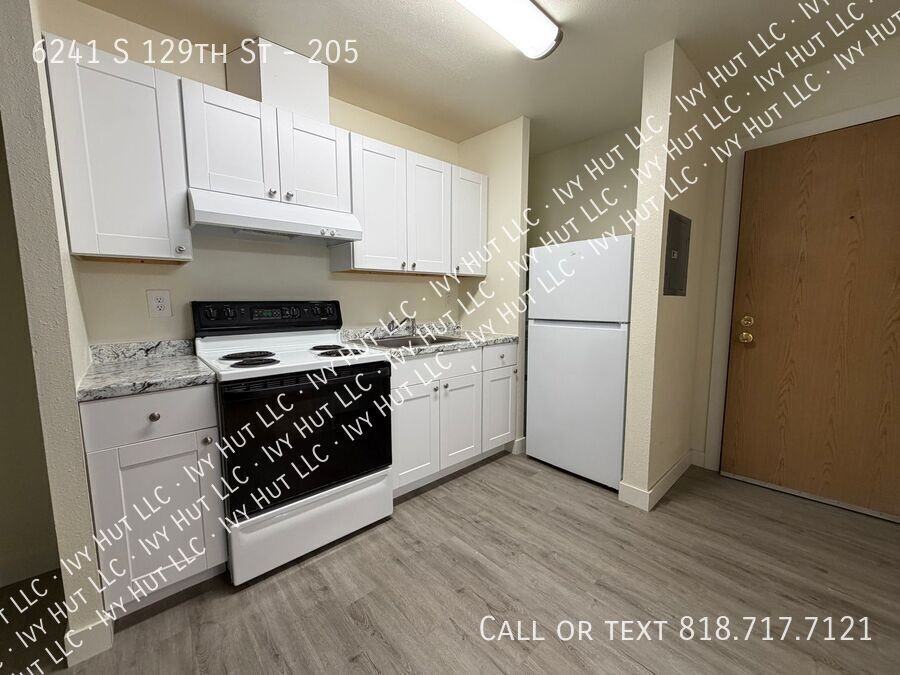 6241 S 129th St #205 - Photo 4 of 9