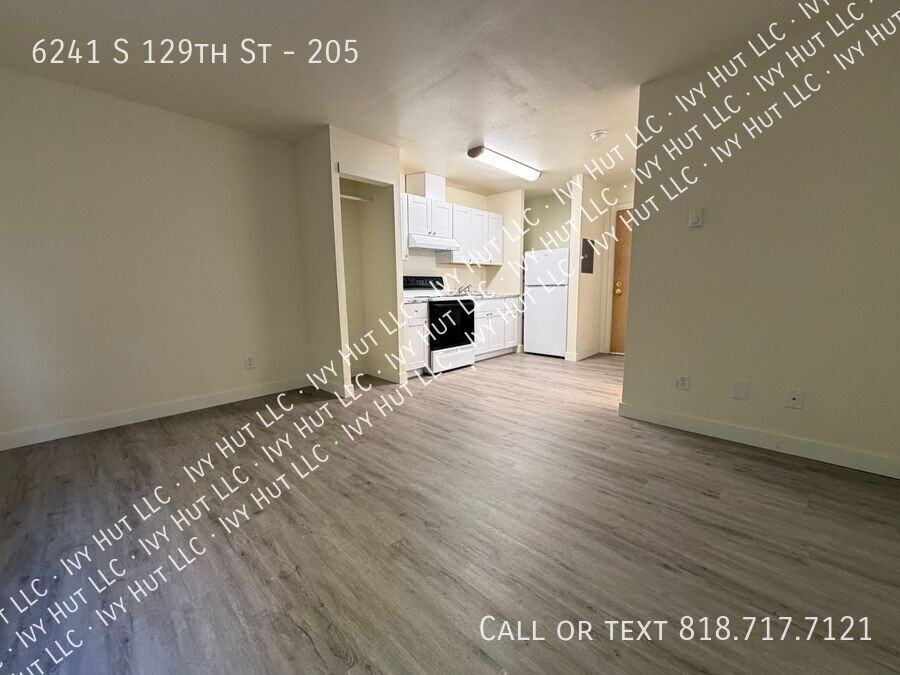 6241 S 129th St #205 - Photo 7 of 9