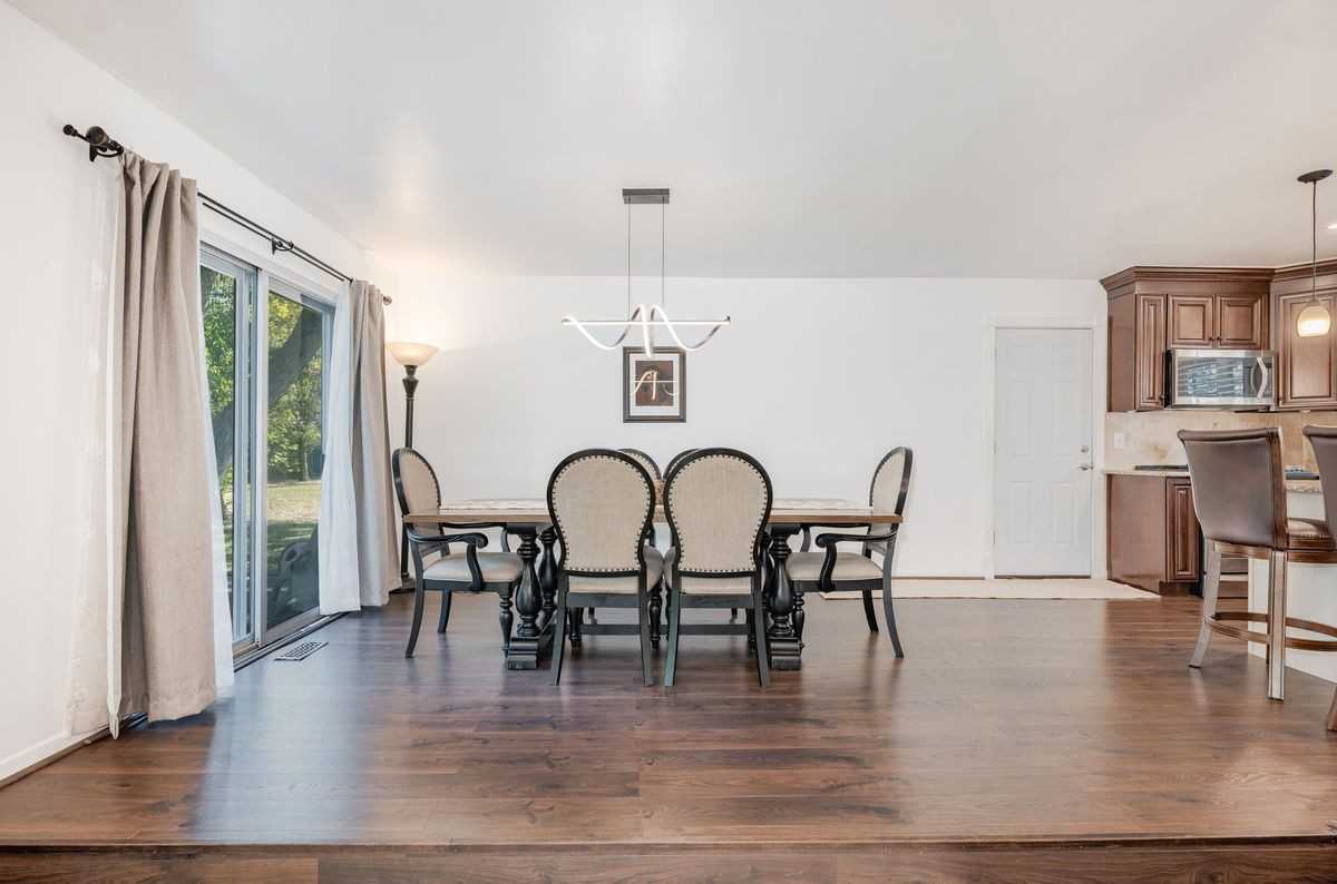 6545 Post Oak Dr - Photo 6 of 27