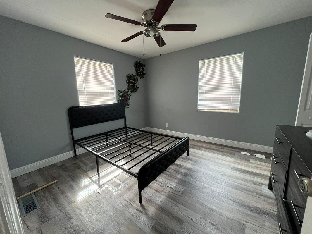 641 Fremont Ave - Photo 2 of 25