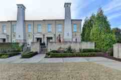 120 Grand Cres - Photo 1 of 1