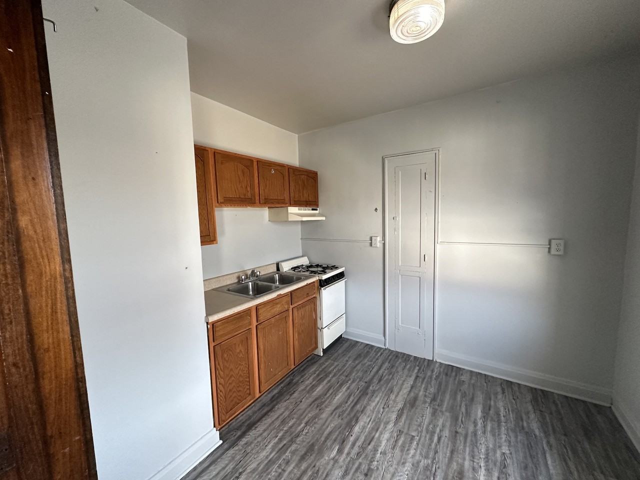 210 N Walnut St Apt 202 - Photo 5 of 13