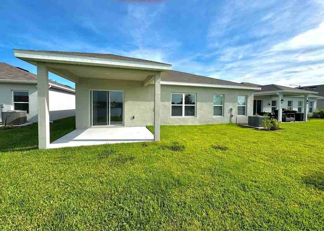 461 Cherimoya St - Photo 2 of 4