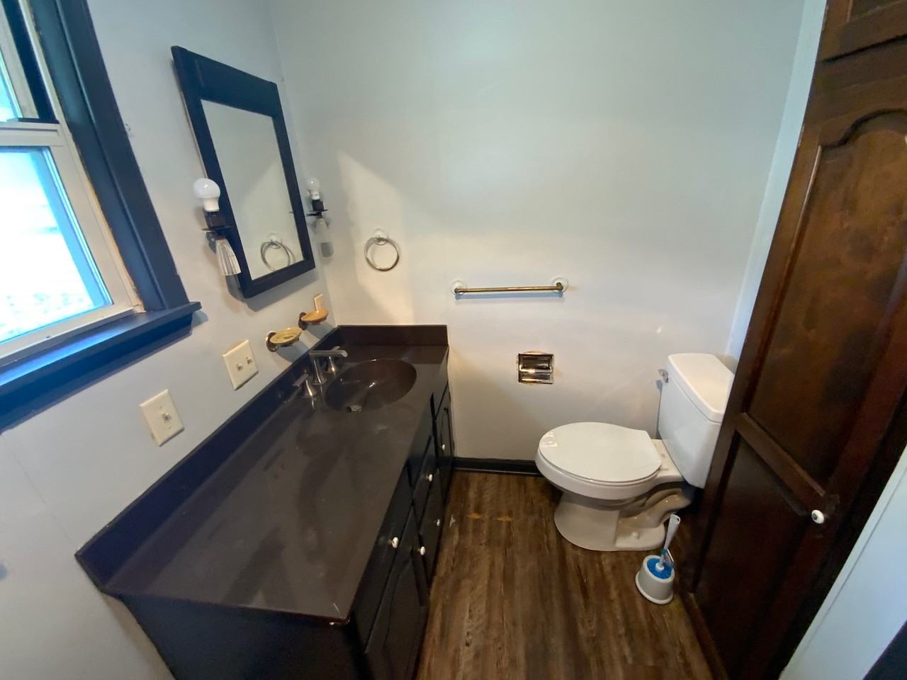 211 Market St - Photo 6 of 15