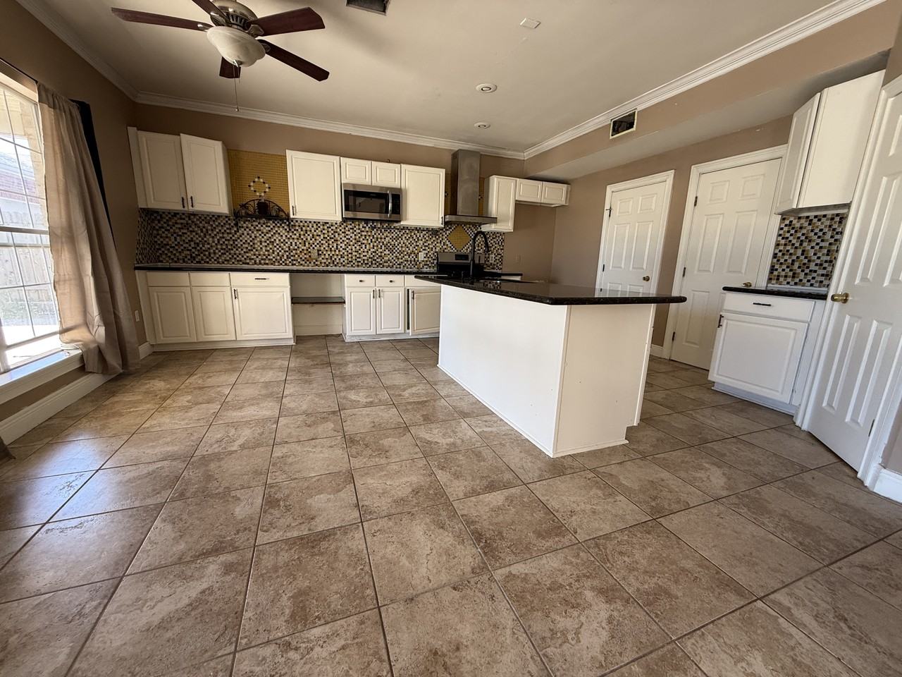 3833 Corinne Ave #NA - Photo 4 of 15