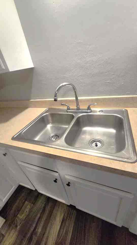 1800 East 42nd Street #1816 - Photo 3 of 22