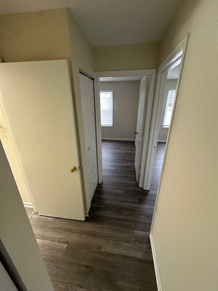 263 Keystone Dr - Photo 3 of 14