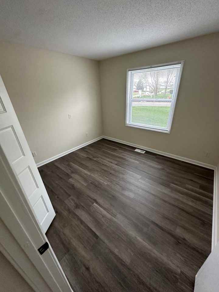 263 Keystone Dr - Photo 7 of 14