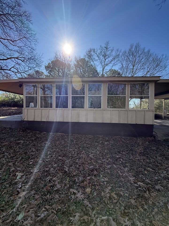 1633 Yvonne Dr #1 - Photo 2 of 28