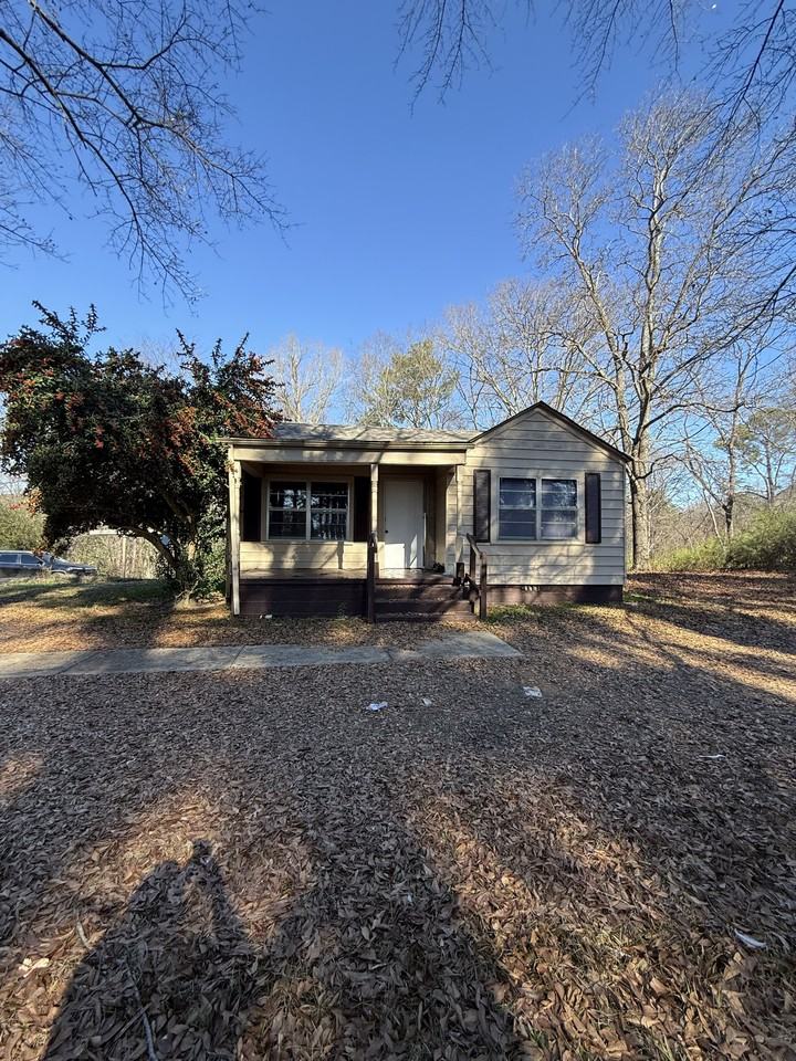 1633 Yvonne Dr #1 - Photo 6 of 28