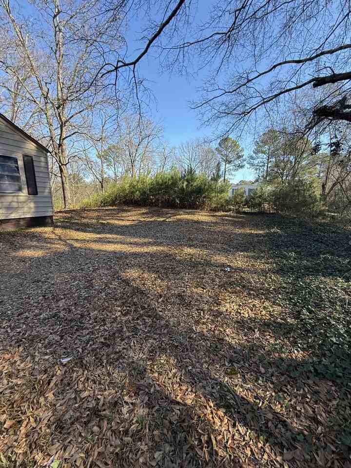 1633 Yvonne Dr #1 - Photo 7 of 28